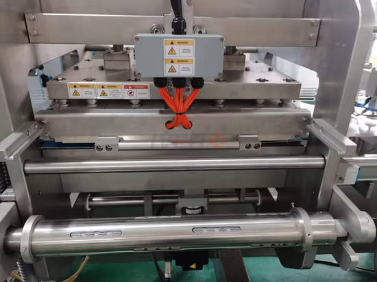 Hospital portátil GMP projeto turnkey farmacêutico saco macio de PVC fazendo máquina de montagem de enchimento e selagem
